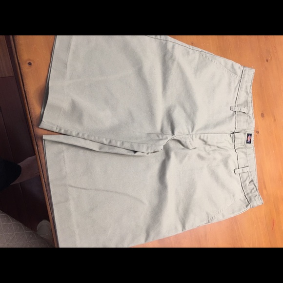 Dickies shorts - Picture 2 of 2